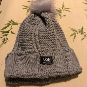 Uggs woman hat